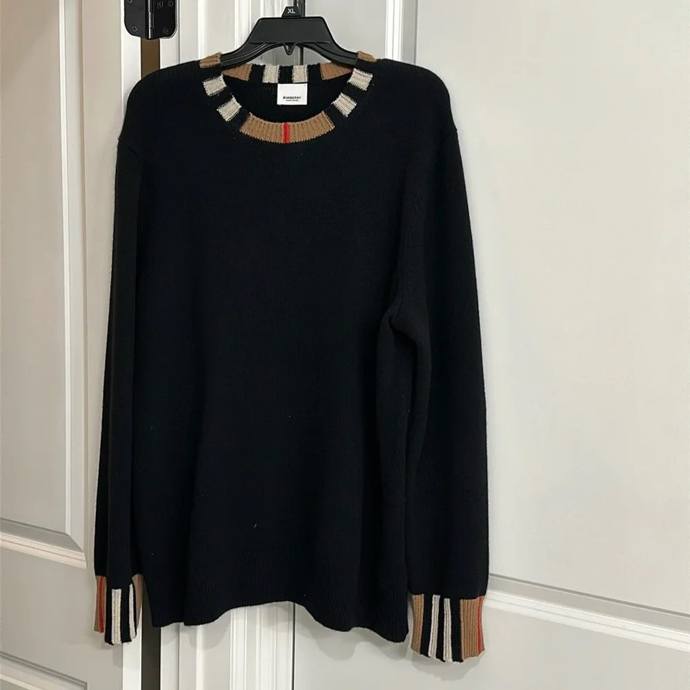 BURBERRY Cashmere Womens Sweater - Picture 1 of 5